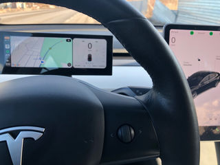 Tesla Model 3 foto 4