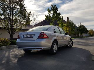 Ford Mondeo foto 4