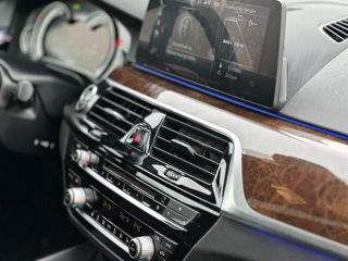 BMW 5 Series foto 9