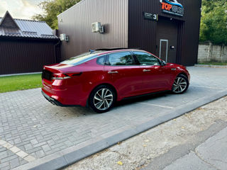 KIA Optima foto 3