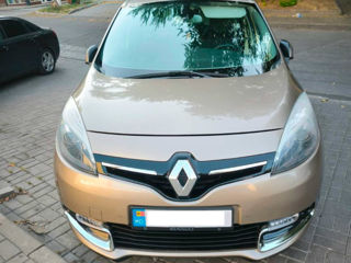 Renault Grand Scenic foto 2