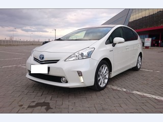 Toyota Prius + foto 4