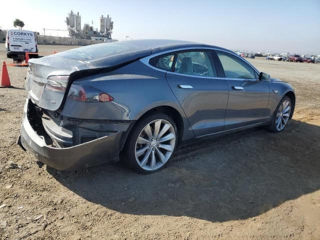 Tesla Model S foto 4