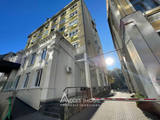 Apartament cu 2 camere, 70 m², Centru, Chișinău foto 13