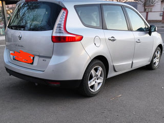 Renault Grand Scenic foto 6