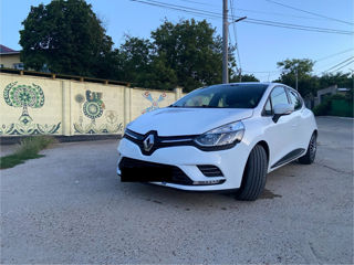 Renault Clio foto 2