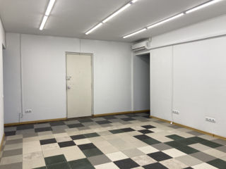 De vinzare, spatiu comercial - 57m2, I Etaj, Centru, Cahul foto 3