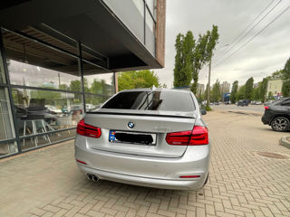 BMW 3 Series foto 6