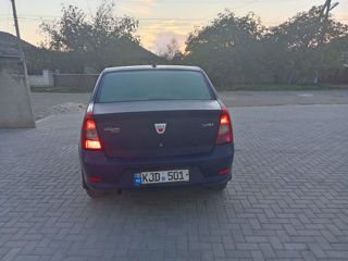 Dacia Logan foto 4