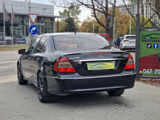 Mercedes E-Class foto 4