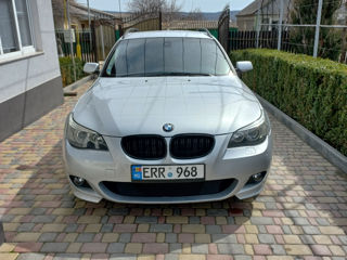 BMW 5 Series foto 1