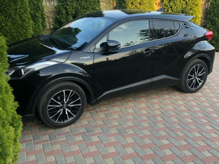 Toyota C-HR foto 8