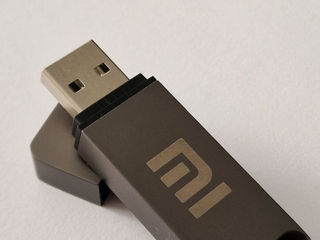 USB flash stic foto 1