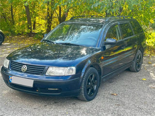 Volkswagen Passat foto 2