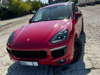 Porsche Cayenne foto 1