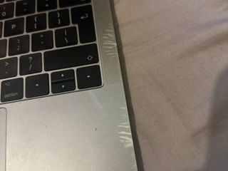 MacBook Pro 2017 foto 3