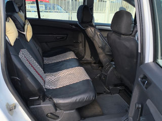 Opel Zafira foto 12