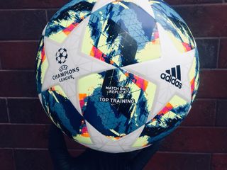 celestial Last Lurk Mingi de fotbal si de footsall marimea 4 si 5 originale si noi din magazin anglia nike puma adidas celestial Last Lurk Mingi de fotbal si de footsall marimea 4 si 5 originale si noi din magazin anglia nike puma adidas