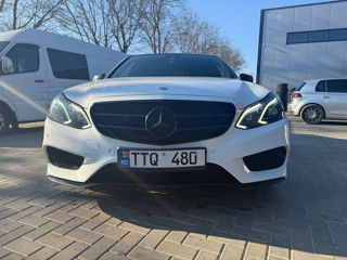 Mercedes E-Class foto 8