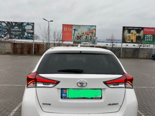 Toyota Auris foto 4