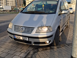 Volkswagen Sharan foto 2