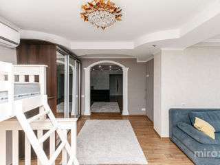 Apartament cu 3 camere, 93 m², Botanica, Chișinău foto 5