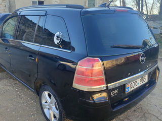 Opel Zafira foto 7