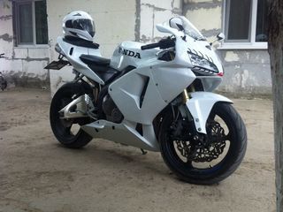 Honda CBR600RR срочно foto 2