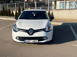 Renault Clio foto 2