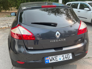 Renault Megane foto 2