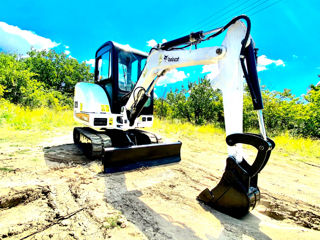 Mini excavator bobcat 325 foto 1