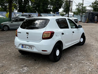 Dacia Sandero foto 3