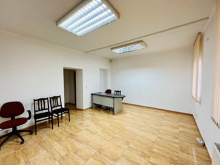 Сдаются кабинеты в офисе -130m2, в центре, Sciusev-Bodoni, рядом с Российским консульством.