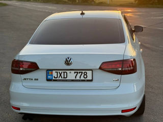 Volkswagen Jetta foto 10