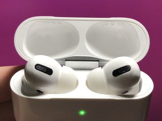 Apple airpods pro 1:1 лучшая копия + в подарок два чехла!!! foto 1