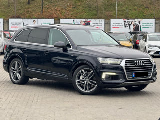 Audi Q7 e-tron