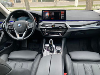 BMW 5 Series foto 6