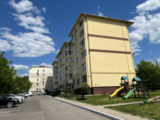 Apartament cu 2 camere, 50 m², Centru, Ialoveni