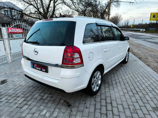 Opel Zafira foto 7