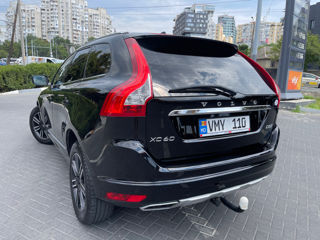 Volvo XC60 foto 2