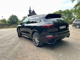 Porsche Cayenne foto 2