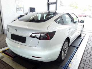 Tesla Model 3 foto 3