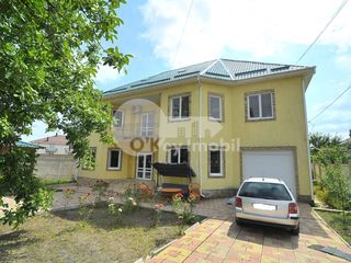 Casa cu 2 nivele, Telecentru, reparație euro, 292 mp, 195000 € ! foto 10