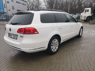 Volkswagen Passat foto 3