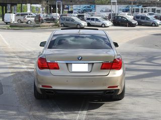 BMW 7 Series foto 6