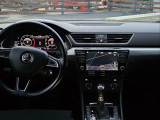 Skoda Superb foto 2