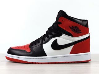 Nike Air Jordan 1 Retro High RBW foto 1