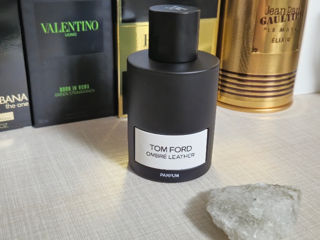 Tom Ford Ombre Leather Parfum foto 1