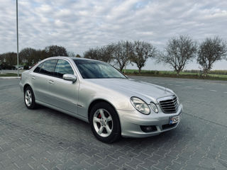 Mercedes E-Class foto 8