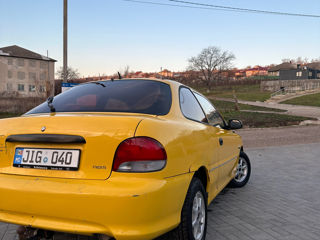 Hyundai Accent foto 5